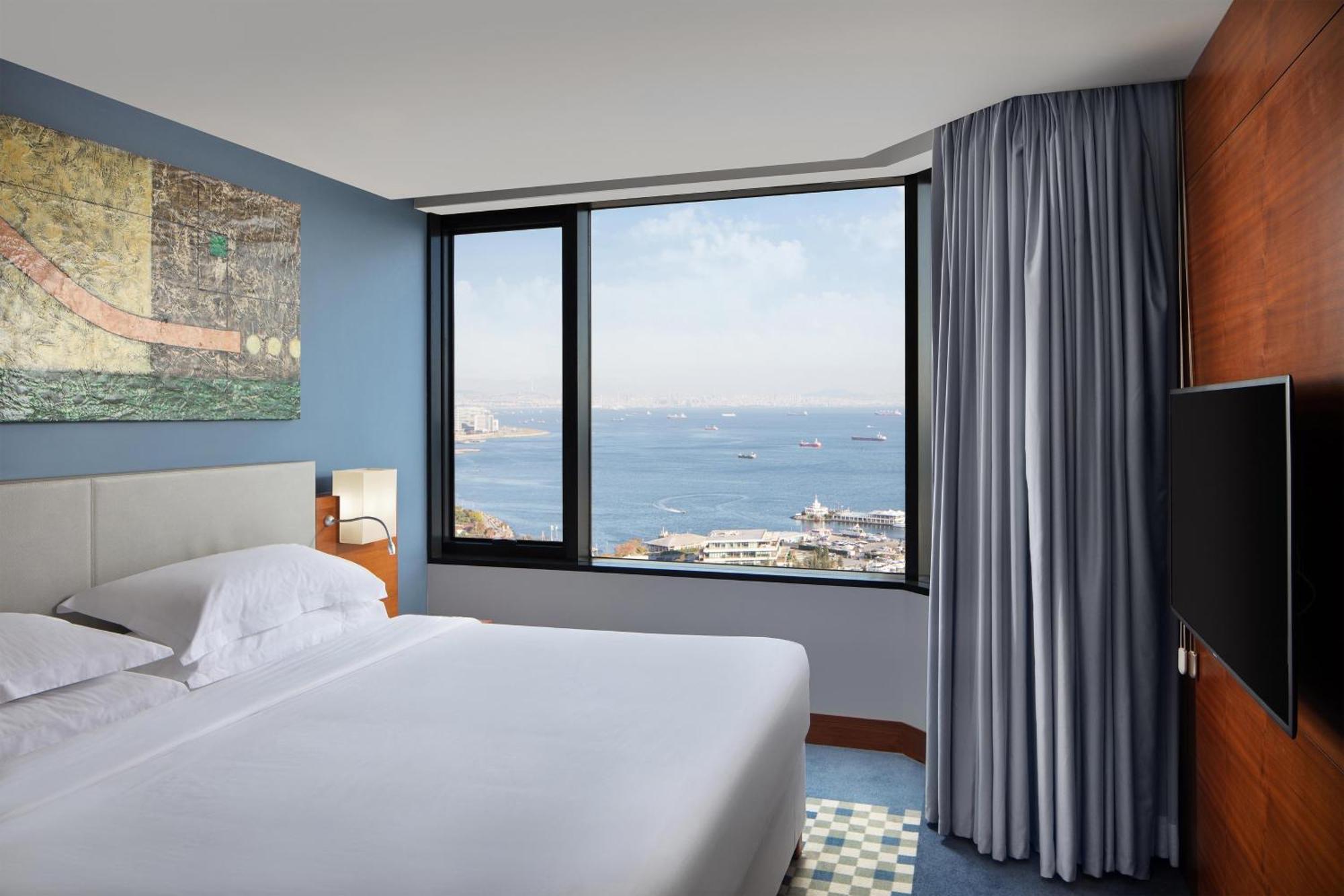 Sheraton Istanbul Atakoy Hotel Exterior foto A bedroom at the hotel